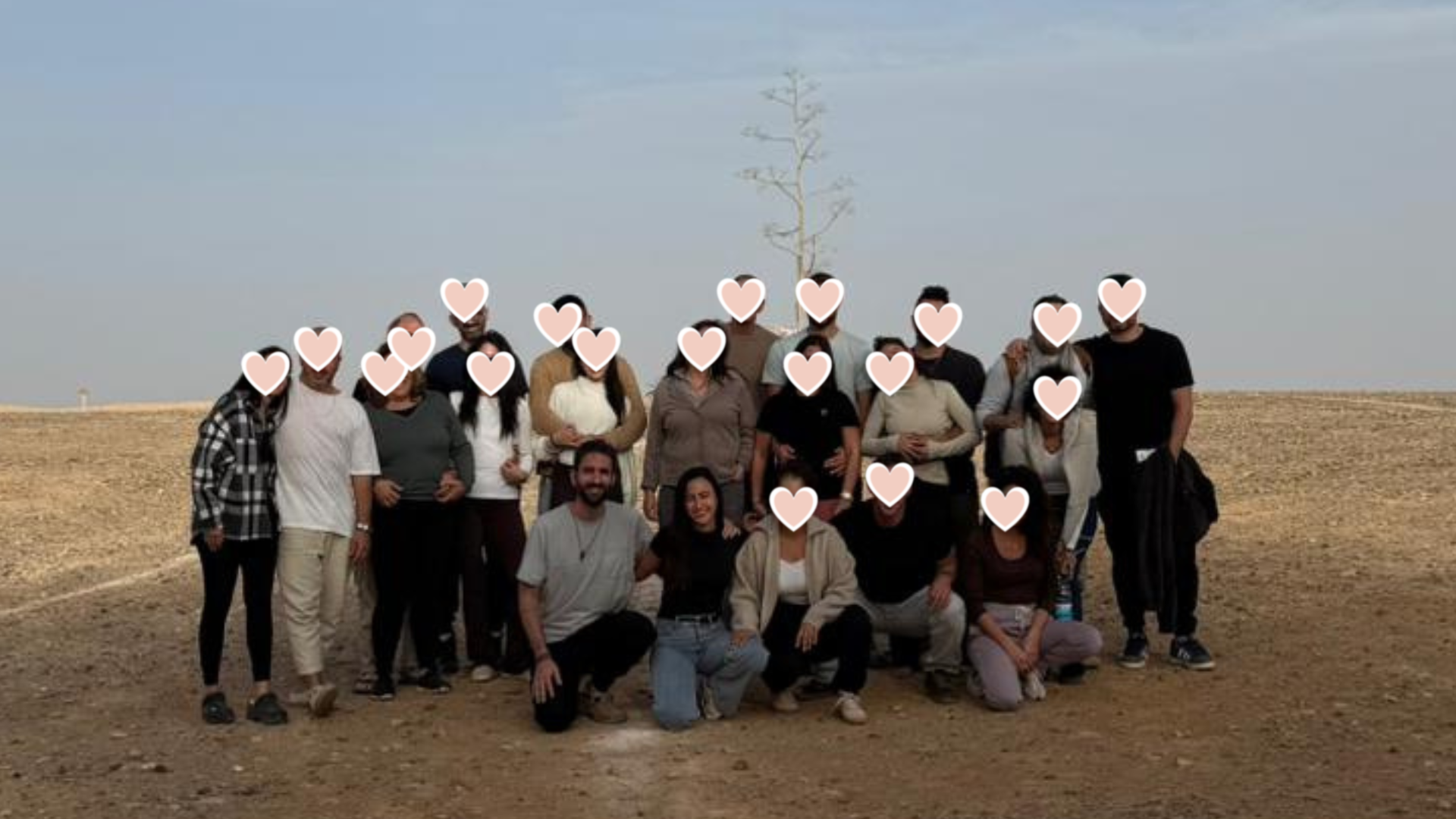 קבוצת זוגות בטבע בריטריט יום זוגי